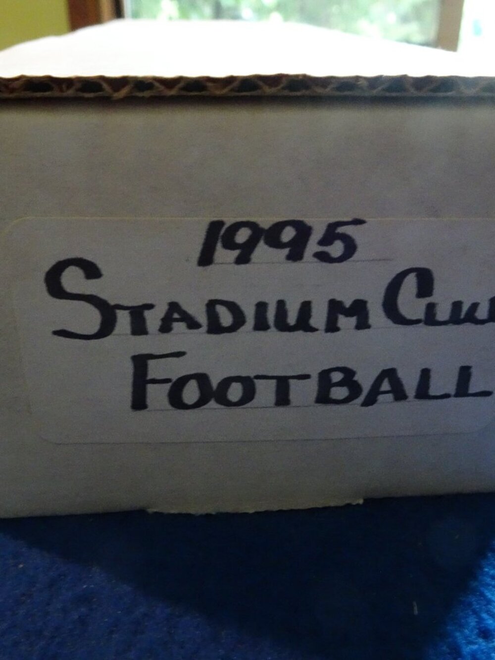 Trading Cards - 1995 Stadium Club Football Cards - 450 Cards - New - Opened Box - Picture 1 of 6